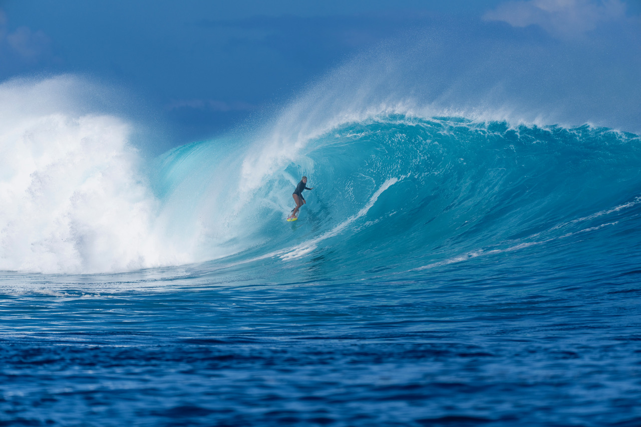Barrel wave — Pipeline Masters outreach