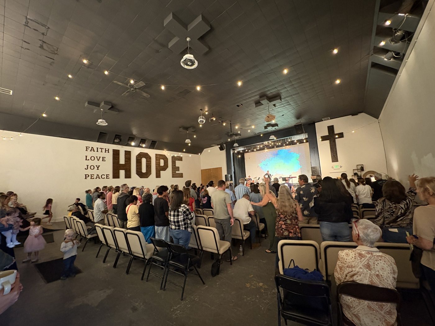 Worship at Tradewinds Church, Soquel campus